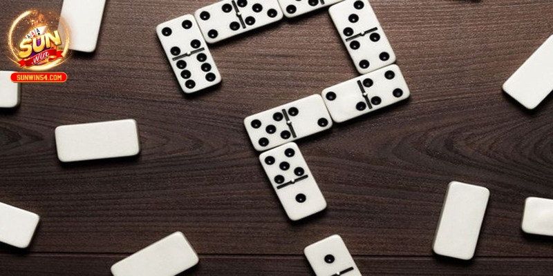 Bài Domino